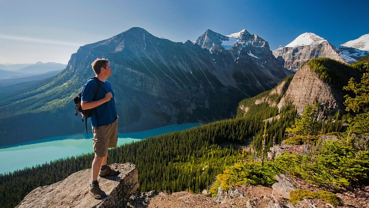 Hiking lake agnes tea house Zizka 5h Custom
